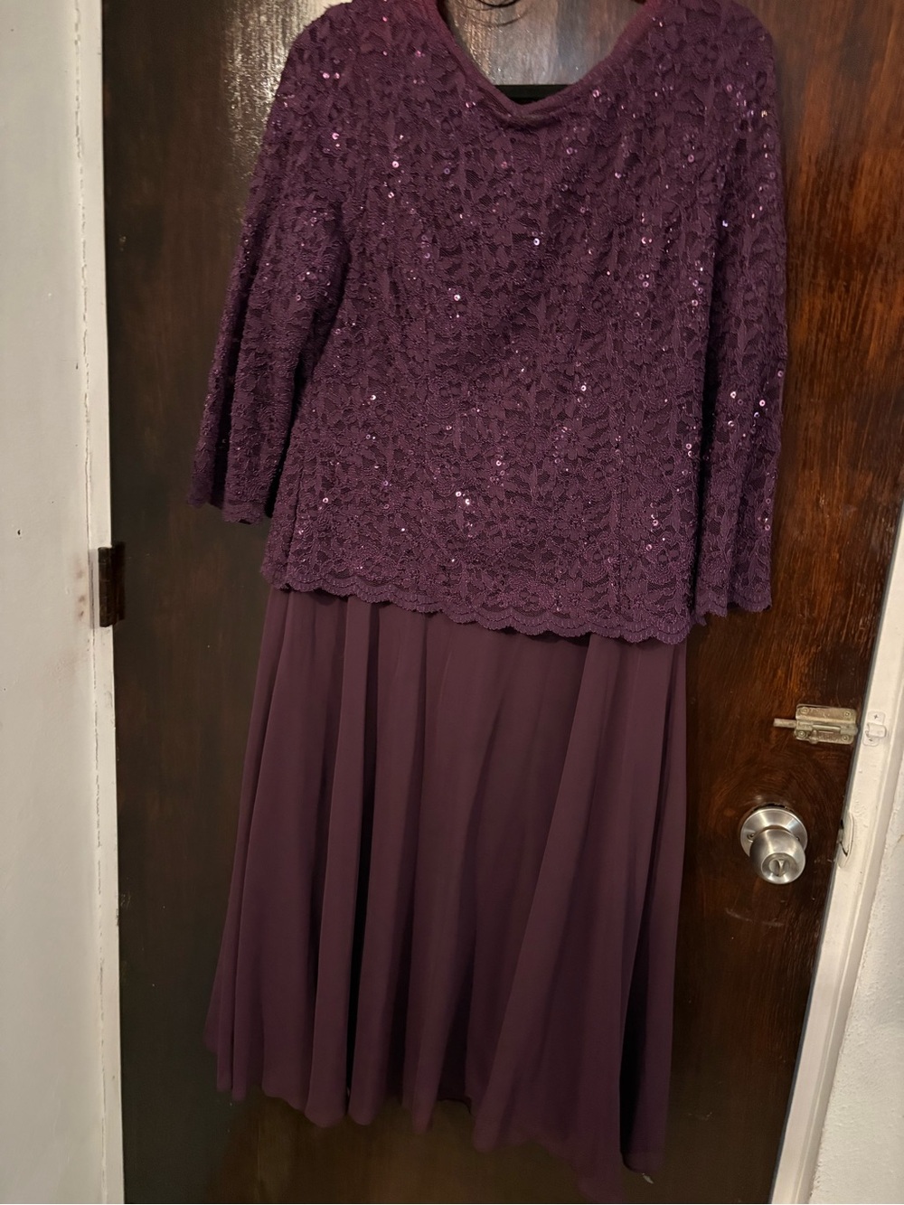 Elegant Plum Lace Evening Dress with Sequined Bodice. Size 16.
